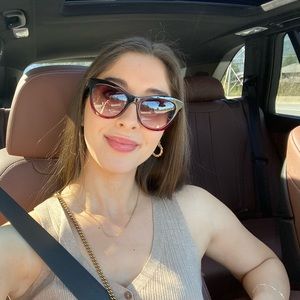 Meet your Posher, Nadia